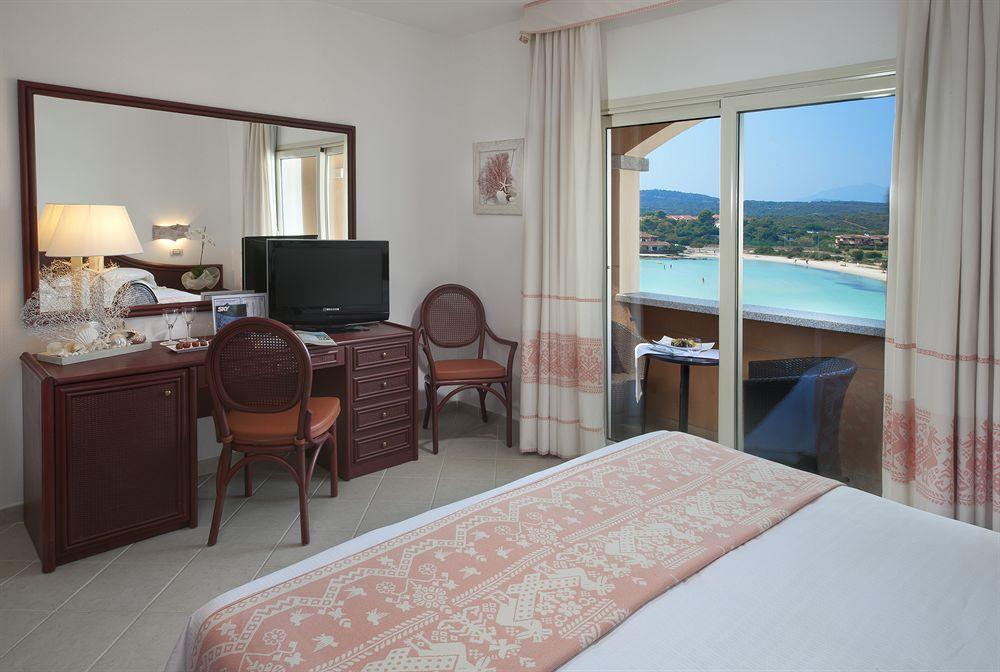 Gabbiano Azzurro Hotel & Suites Golfo Aranci Dış mekan fotoğraf